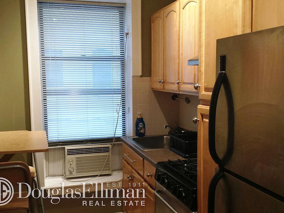 1st image of 327 Edgecombe Ave APT 4