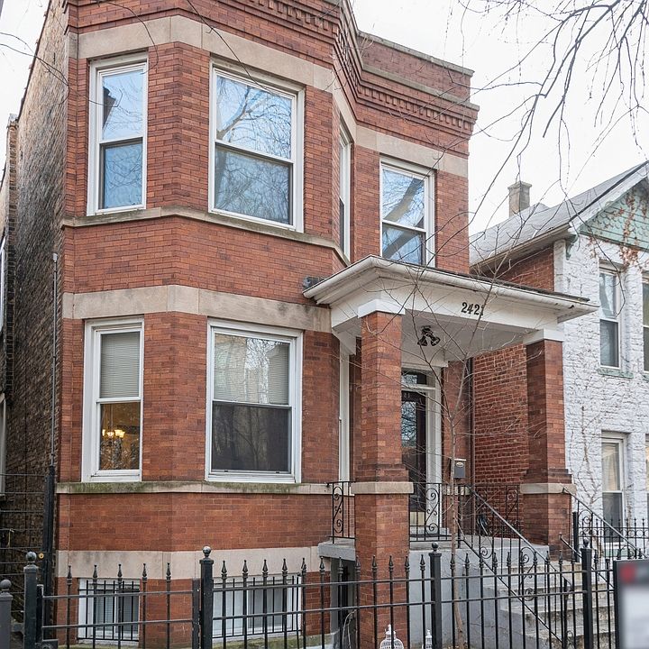 1st image of 2421 W Lyndale St #1