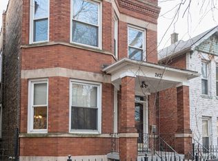 2421 W Lyndale St #1, Chicago, IL 60647