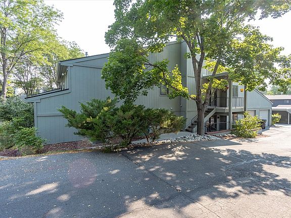 3rd image of 1228 Clark Ave