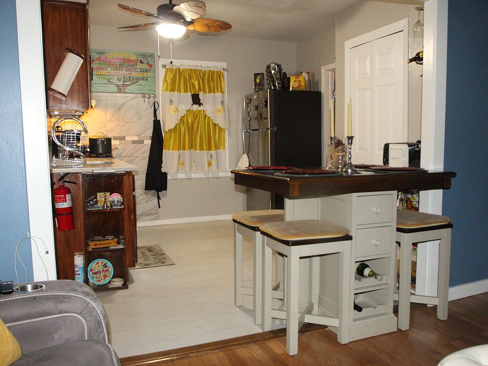 1st image of 23 Joyce St Floor 2