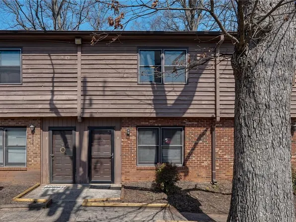 2224 Spring Garden St, Greensboro, NC 27403