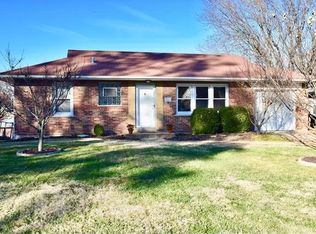 9431 Koerber Ln, Saint Louis, MO 63123