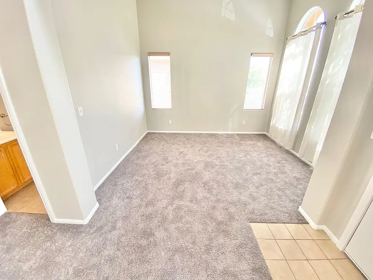 10435 Anacostia St — Photo 3