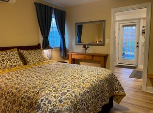 1107C Little High St, Charlottesville, VA 22902