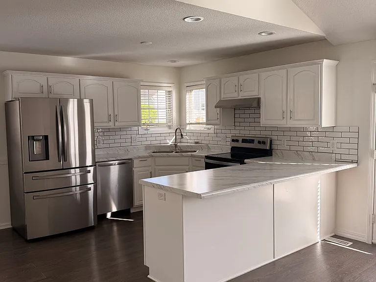 9527 Acacia Psge — Photo 22