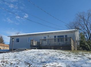 207 2nd St, Terra Alta, WV 26764