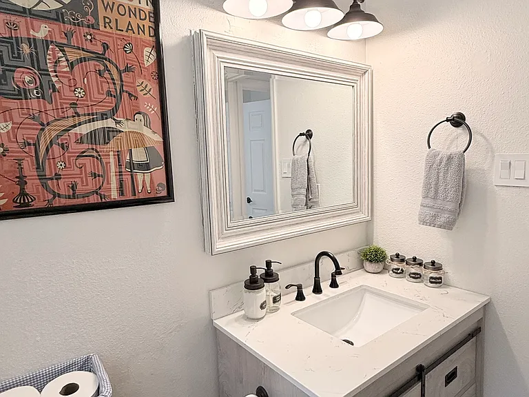 1435 Marion St #2 — Photo 12