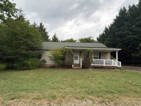 4202 Old Mountain Rd, Roanoke, VA 24019
