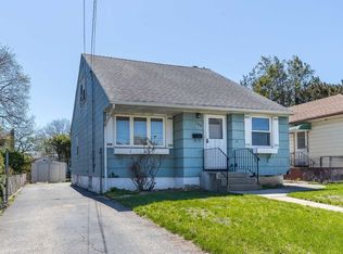 700 Lafayette Ave, Uniondale, NY 11553