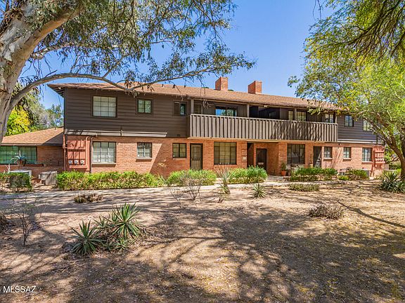 2nd image of 333 S Alvernon Way
