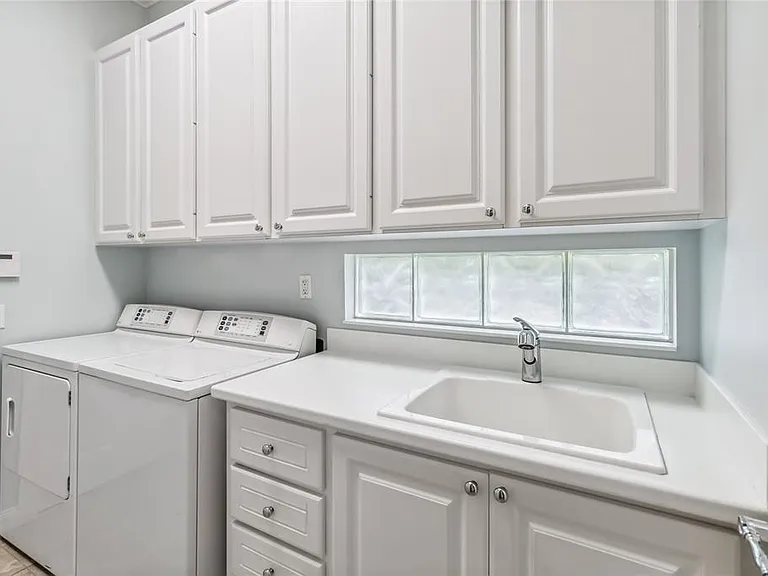 11819 Batello Ln — Photo 22