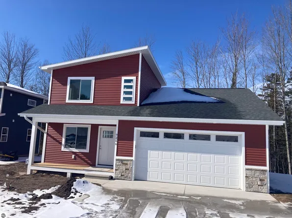 9266 S Flaska Dr #8, Cedar, MI 49621