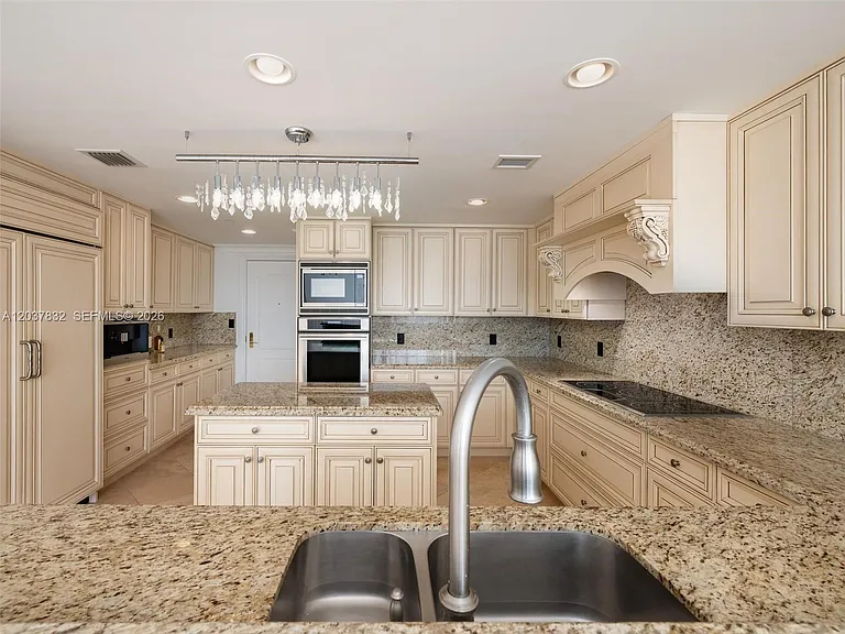 200 E Palmetto Park Rd #700 — Photo 10