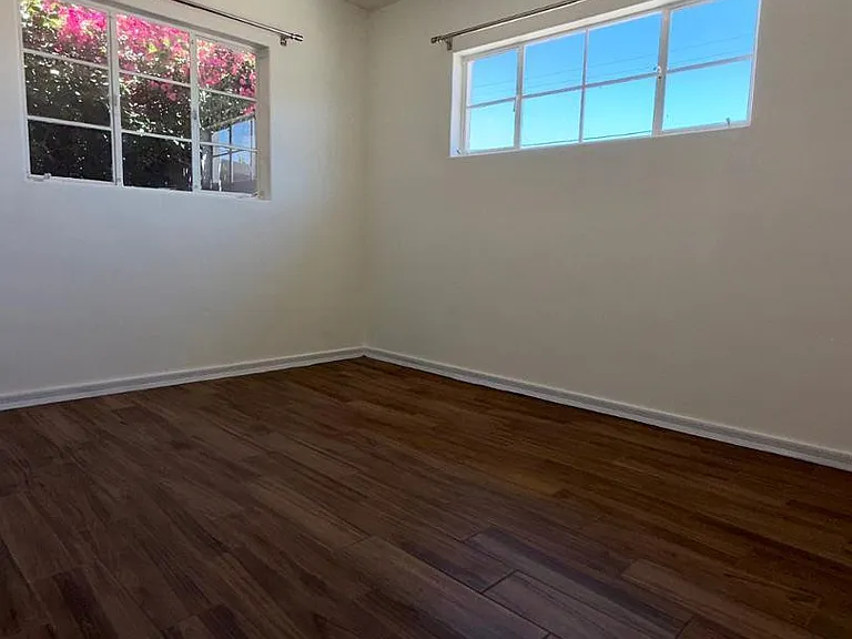 1412 E Colter St — Photo 10