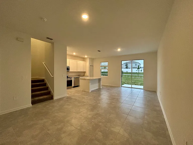 2943 Savoir Ave — Photo 2