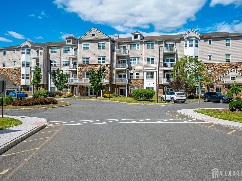 1st image of 127 Tower Blvd