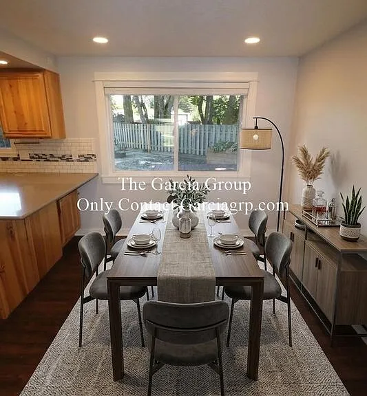 1102 NE Kathryn St — Photo 8