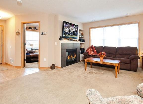 4th image of 22285 Cameo Ct