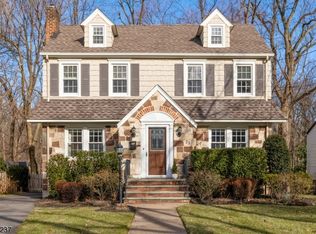 25 Riverview Dr, Montclair, NJ 07043
