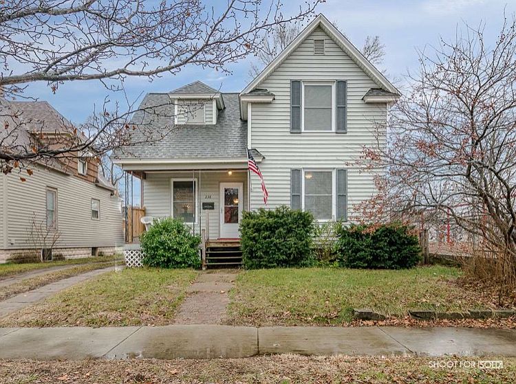 1st image of 238 W 19th St