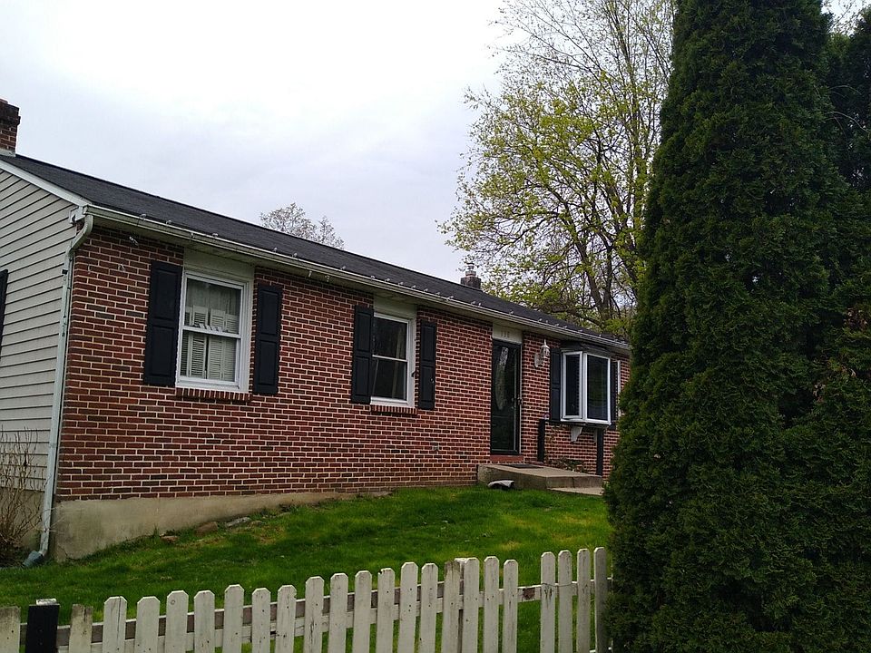 1st image of 138 S Lloyd Ave