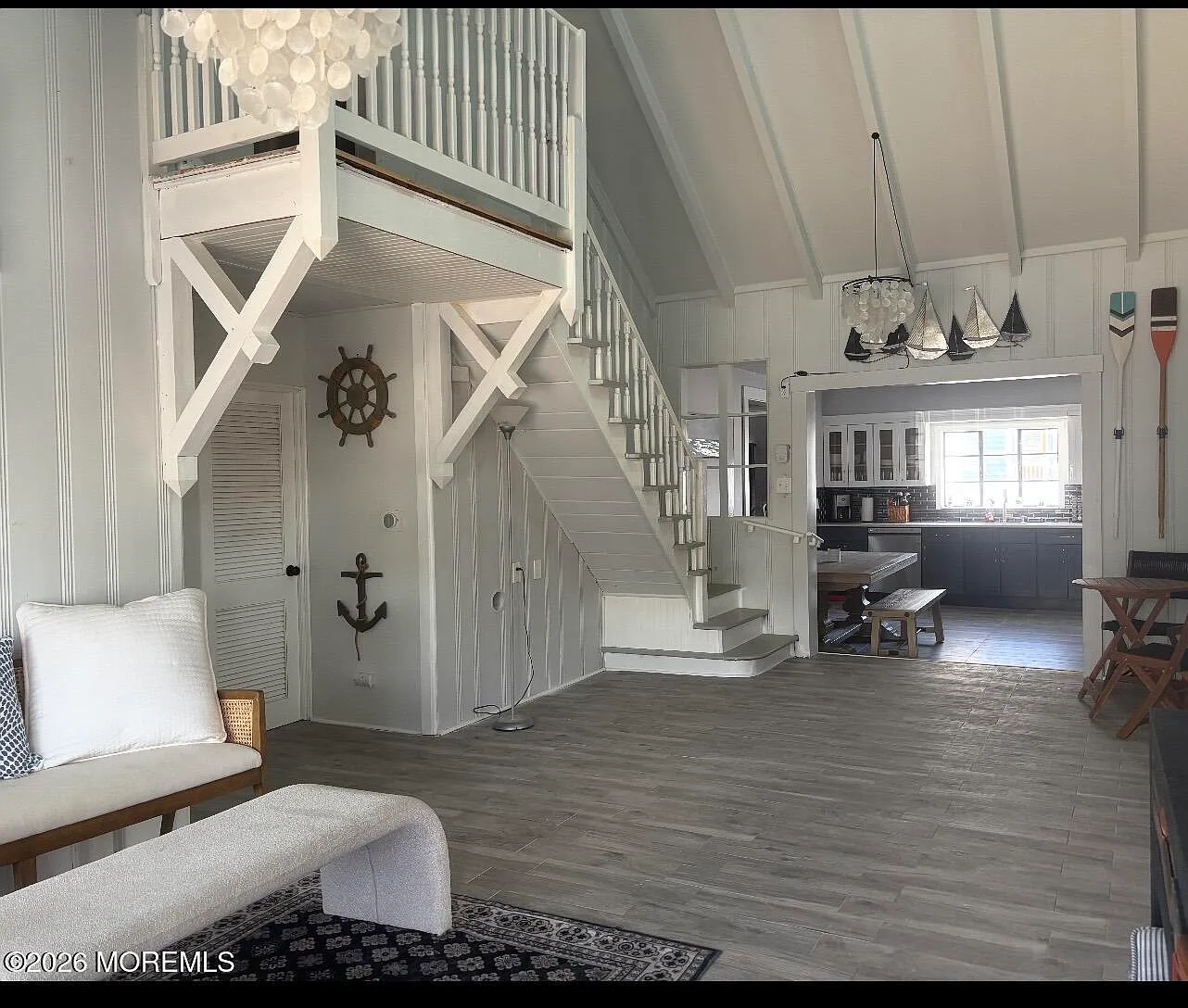 4 bed, 2.5 bath, 1394 sqft, $6,350 — Photo 2