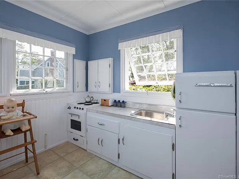 10 Morgan Point — Photo 38