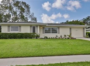 6733 Roxbury Dr, Sarasota, FL 34231