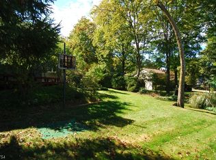 20 Andre Dr, Succasunna, NJ 07876