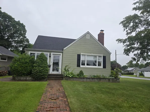 1206 August Road, North Babylon, NY 11703