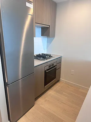 Rented by E Realty International Corp | media 11