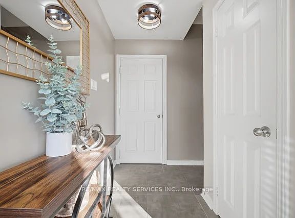 5th image of 180 Howden Blvd #70