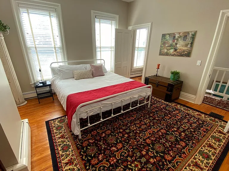 410 Maple St — Photo 13