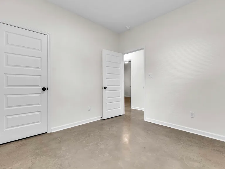 1374 Dow Pl — Photo 7
