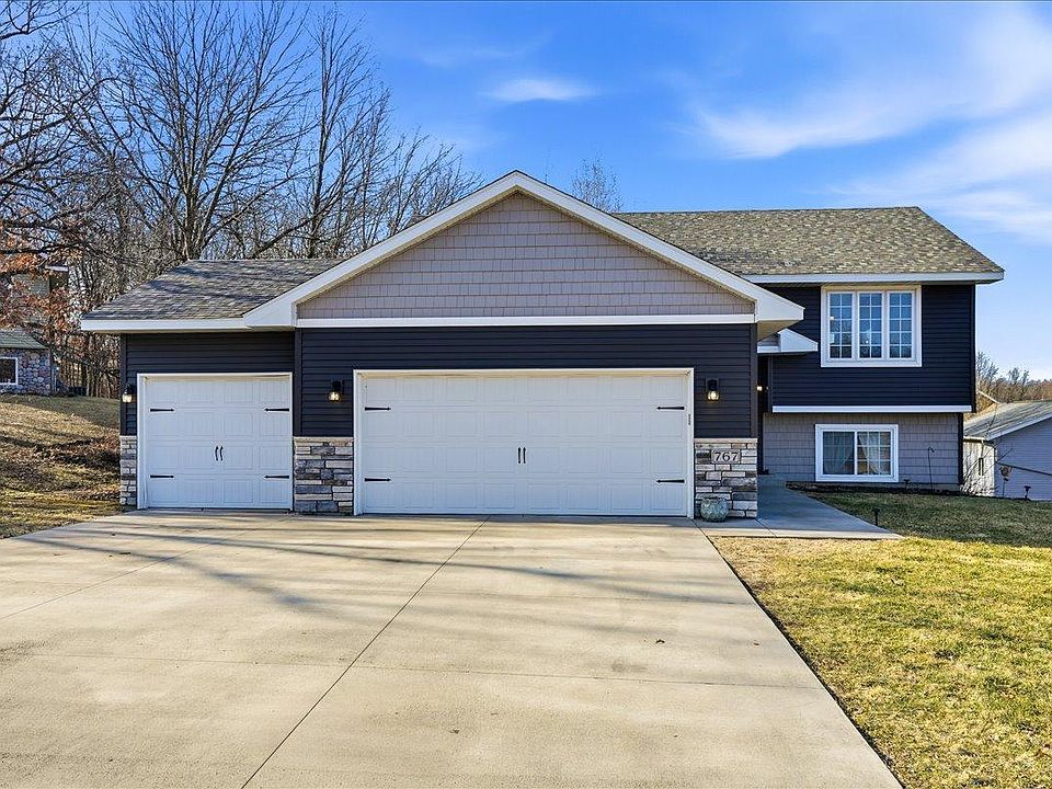 1st image of 767 Sandrock Rd