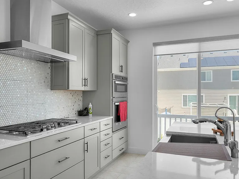 2156 N Wallflower Dr — Photo 13