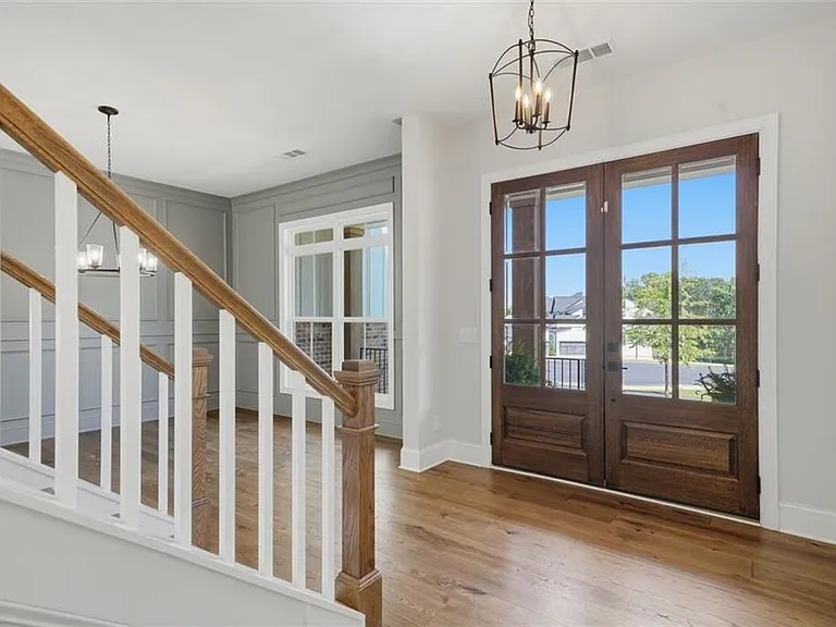 401 Oakleigh Ave — Photo 4
