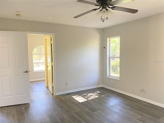 5th image of 3489 Tiffiny St