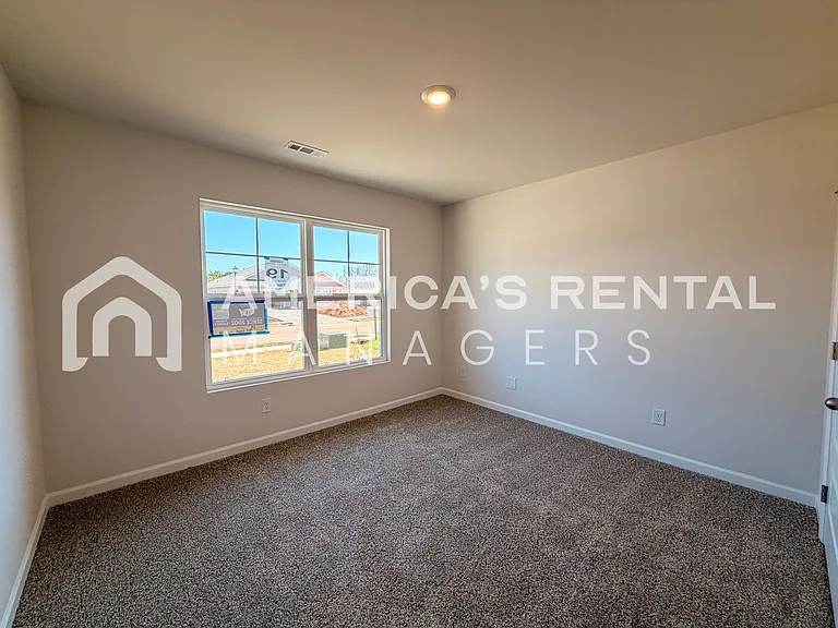 9908 Sequoyah Cove Dr SE — Photo 8