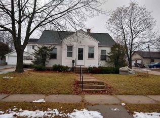 116 E Marion St, Portage, WI 53901