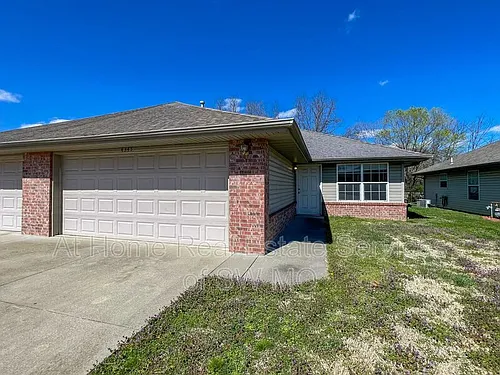 4345 W La Siesta Photo 1
