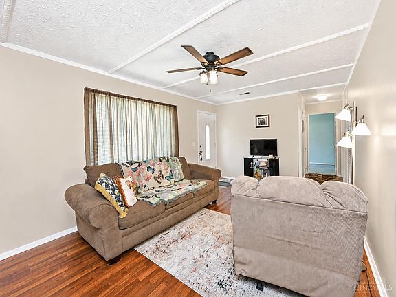 4th image of 10937 Ohio Ave