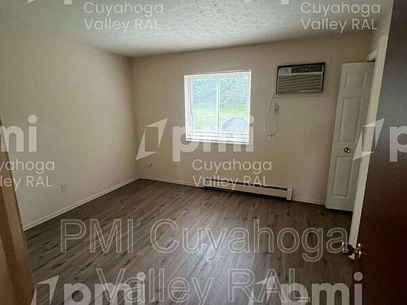 5th image of 1588 Coventry St APT 7