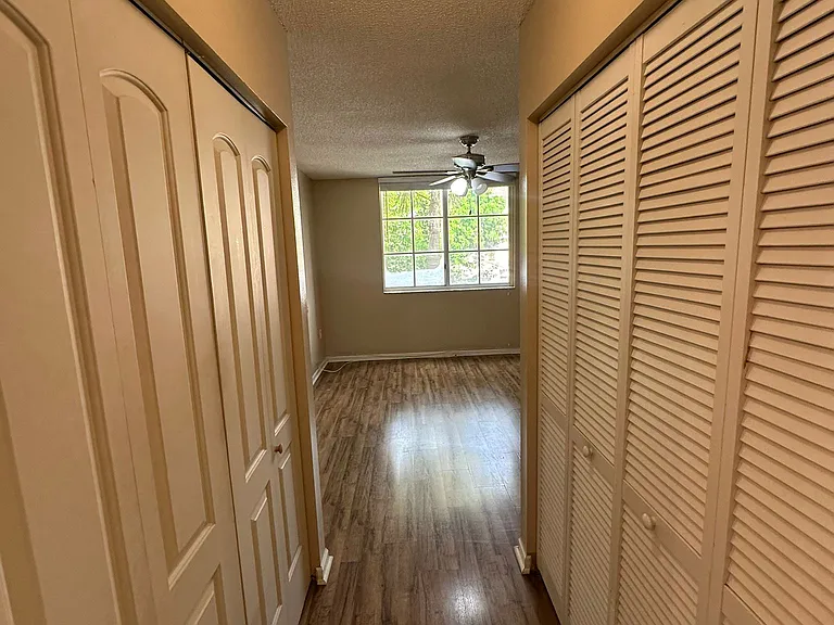 205-4828 State Highway 205 #205 — Photo 14