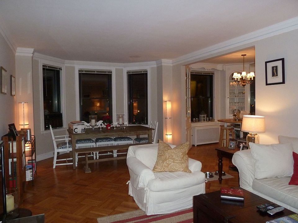1st image of 2052 N Lincoln Park W APT 408