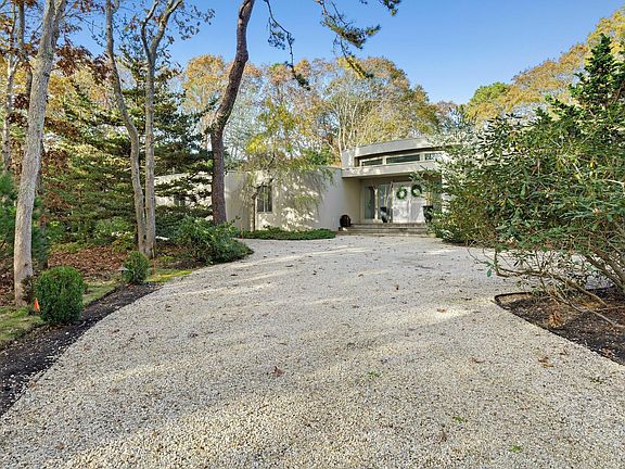 4th image of 4 Glen Oak Ct