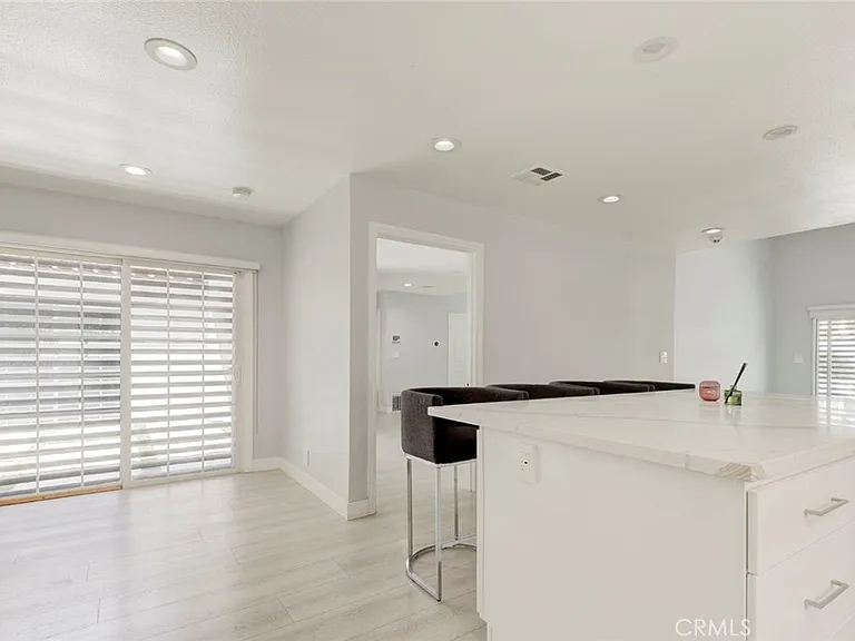 9450 Tampa Ave — Photo 30