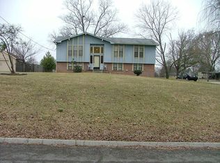 7325 Oxmoor Rd, Knoxville, TN 37931
