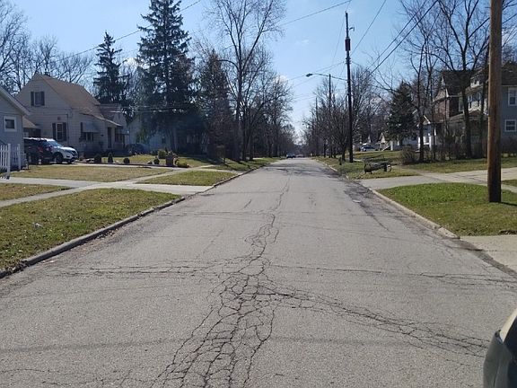 4th image of 725 High St